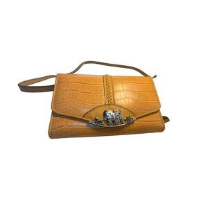 Bueno Tan Crossbody Wallet Purse Shoulder Bag Butterfly Embossed Gator Croc 2in1